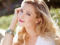 アスリートタレント Katherine Bailess（キャサリン・ベイレス） (1/2)