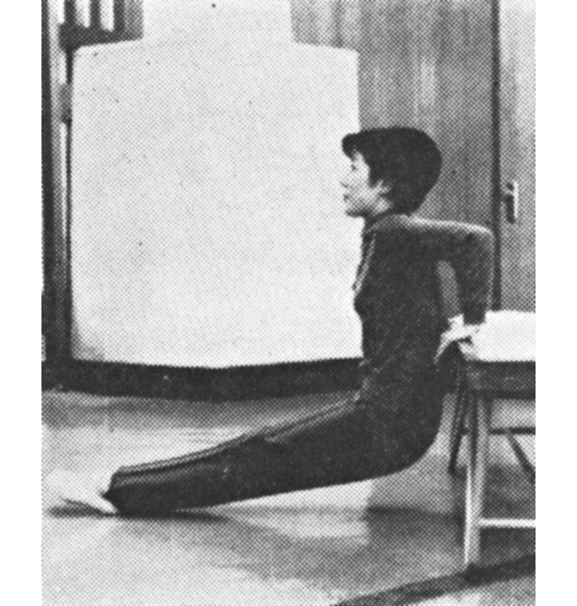 腕立仰臥肘屈伸