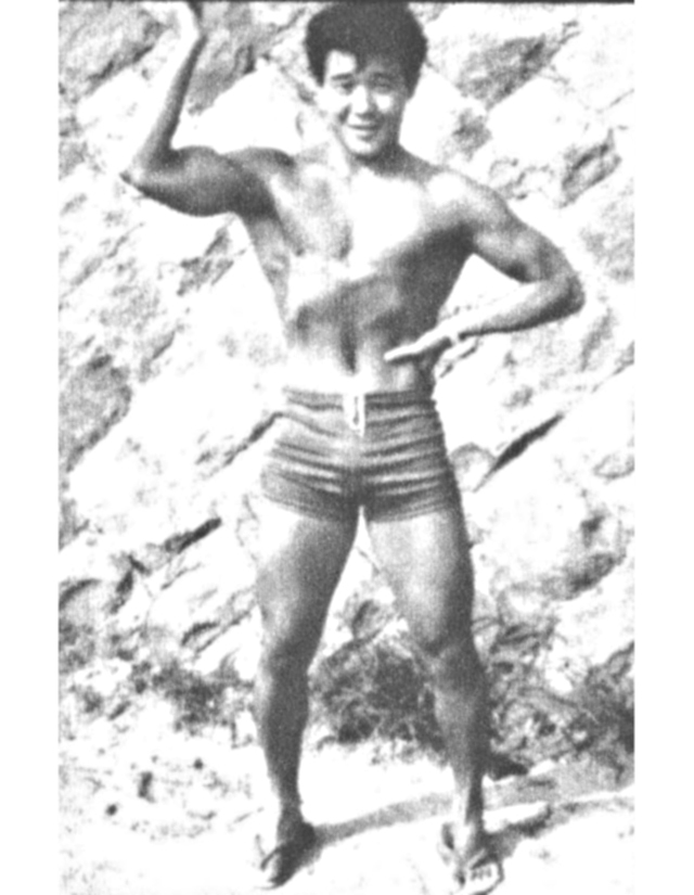 ビフォア（昭和42年2月)身長・166㎝　体重・59㎏　胸囲・92㎝　上腕囲・27㎝　大腿囲・50㎝