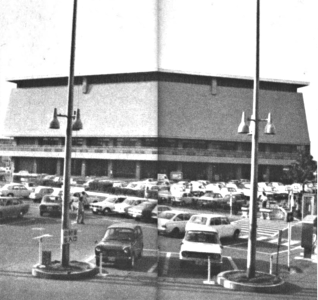 大会会場となった福岡市民会館。3千名の収容能力がある。