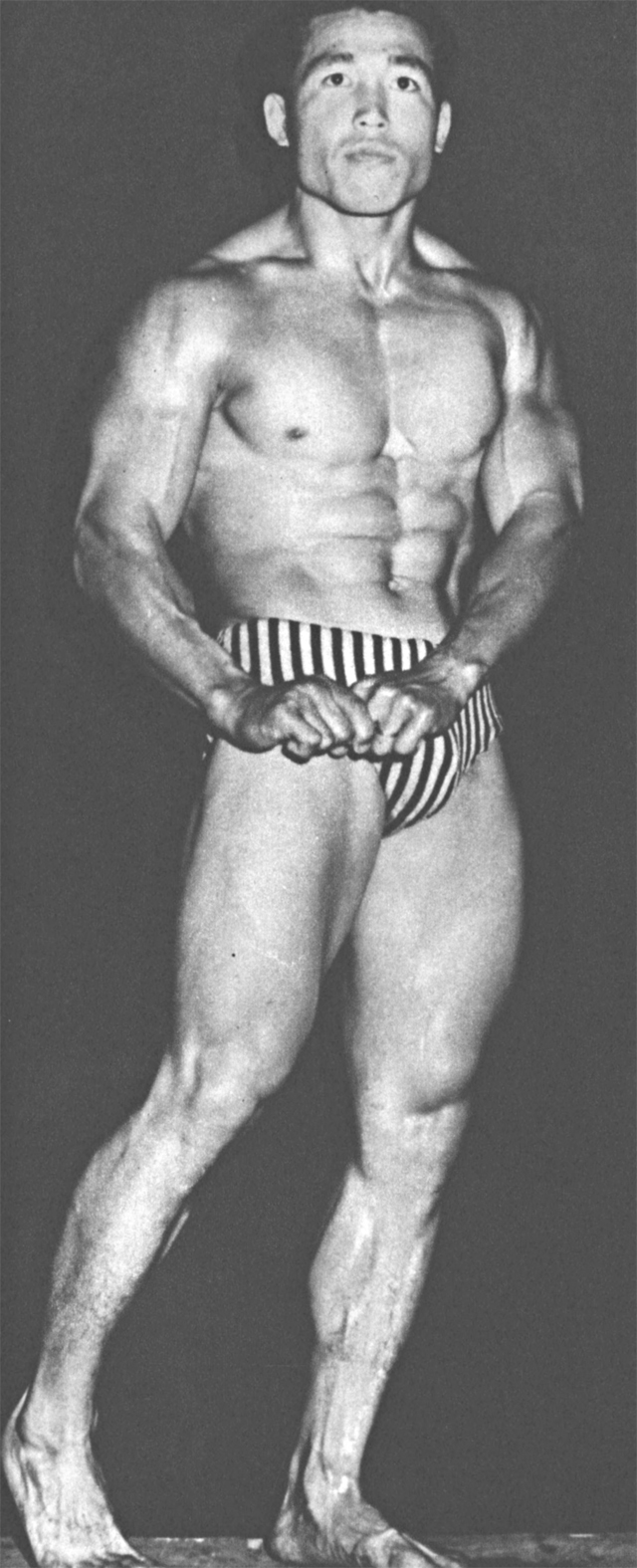 呉点錫選手。身長168cm、体重75kg、胸囲120cm、腕囲43cm。