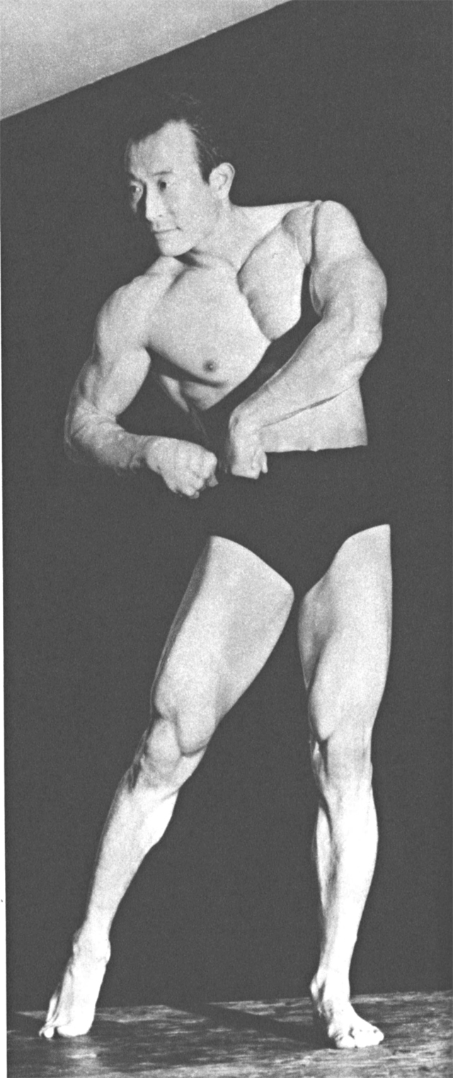 金大善選手。身長168cm、体重75kg、胸囲120cm、腕囲43cm。