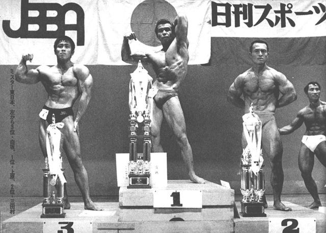 ミスター東日本、左から3位・白坂、1位・上原、2位・三田村