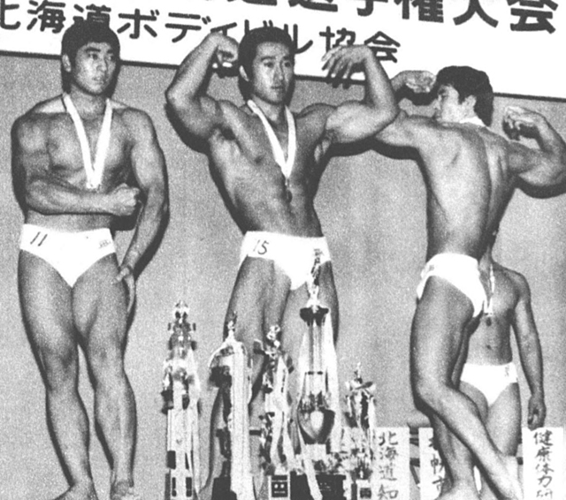 ミスター北海道。左から2位・小野崎、1位・門脇、3位・太田