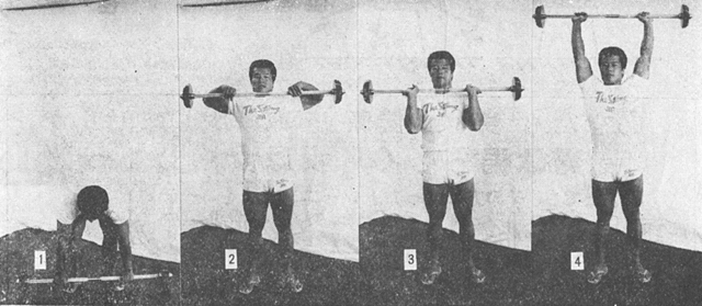 [クリーン・アンド・プレス、①②③までの動作がハイ・クリーン、④がプレス]