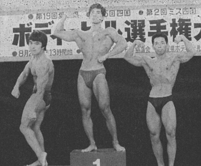 ［愛媛県選手権大会。左から２位・武智、１位・大北、３位・高橋］