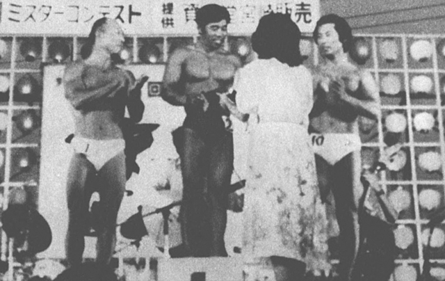 壮年の部入賞者。左から2位・高妻、1位・河野、3位・波岡