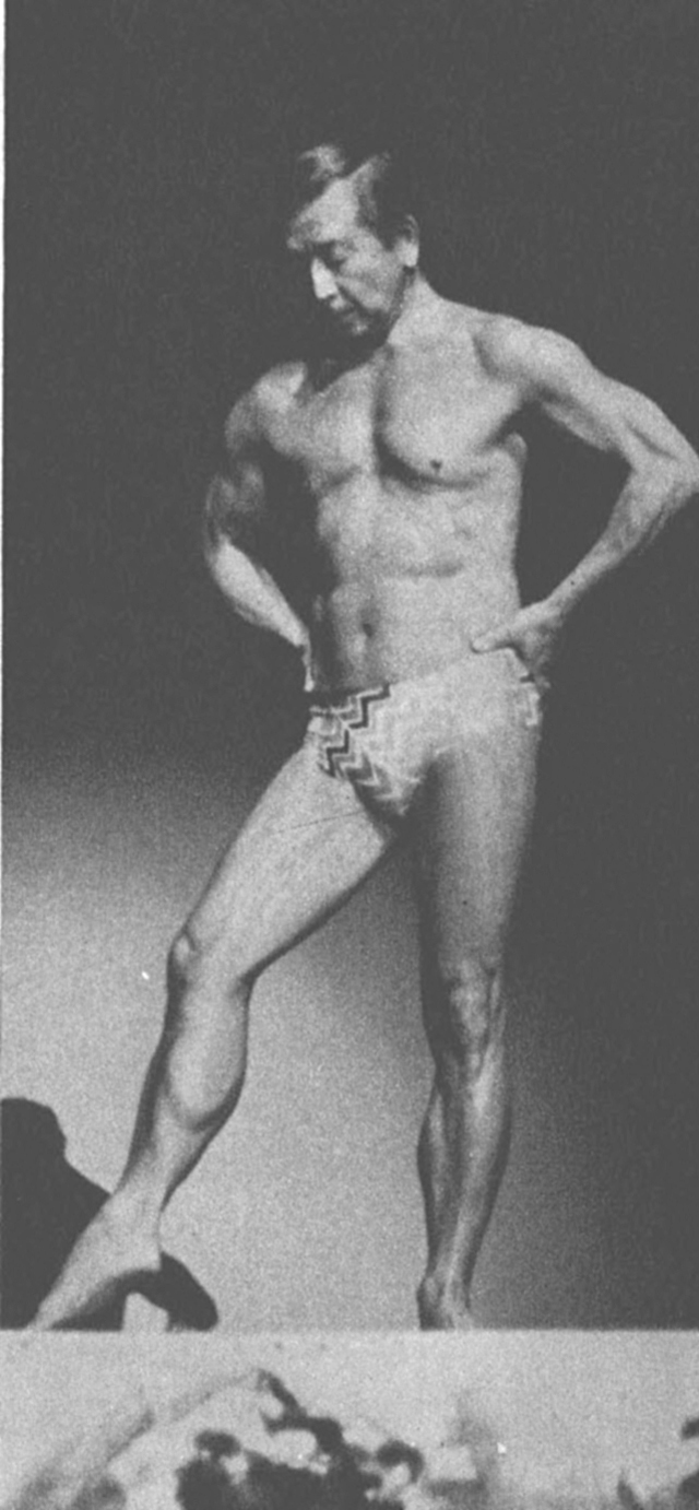 ボディビル歴45年、今年70歳にして、この健康美と若さを誇る俳優の佐伯秀男さん