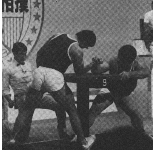 ［帯川選手（右）は小沼選手に辛勝］