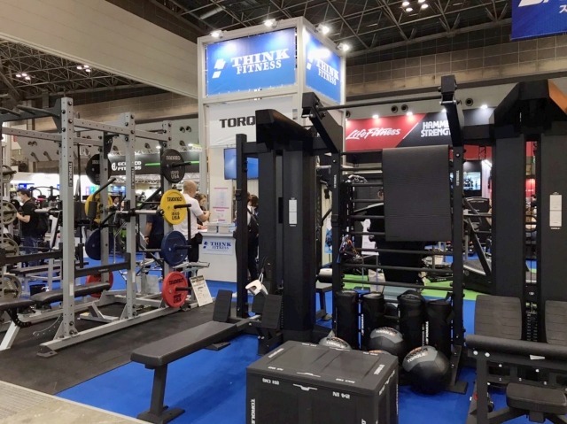 THINKフィットネス。例年同様、屈指の膨大な展示。