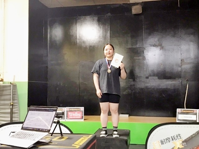 ノービス女子。一年鍛えて来年はコンペティターで出場したい、とコメント