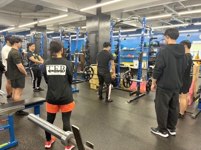 ベントオーバーロウ