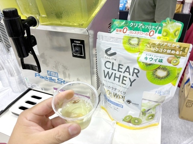 味は濃すぎず、クリアの名前通りの飲みやすさ