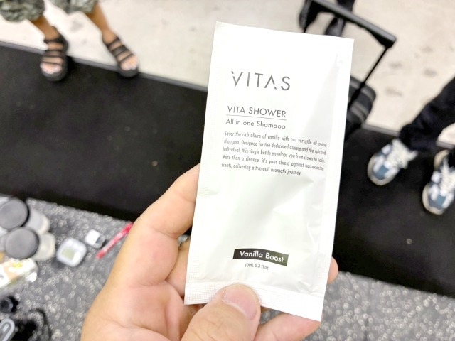 参加賞。液状のサプリかと思いきやシャンプーだった。このシャンプーにもビタミンやアミノ酸が入っているとのこと
